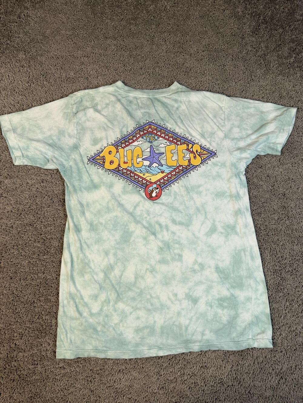 Buc-ee's Shirt Mens L Green Tie Dye Graphic Crew Neck Buc-ee's Beaver Logo